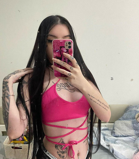 Clarapixys model art photo