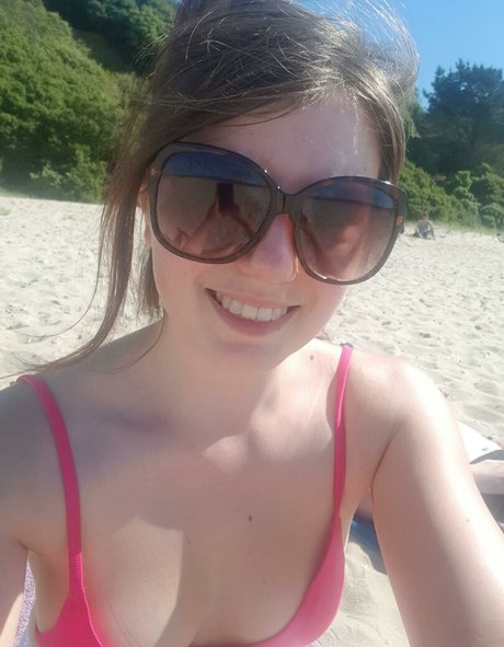 Launston_ model hot picture