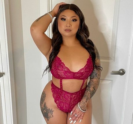 simplyyyj adult actress pic