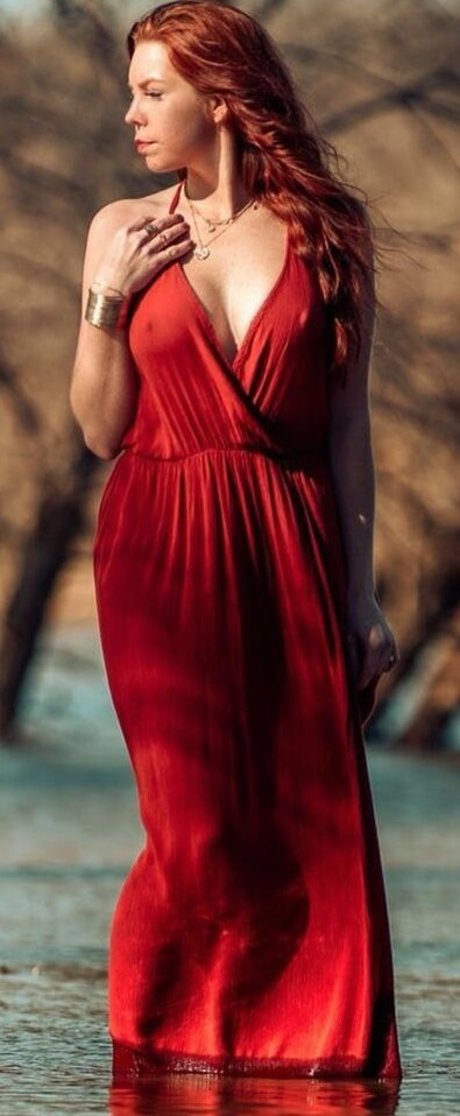 Ashleynmaynard top model archive