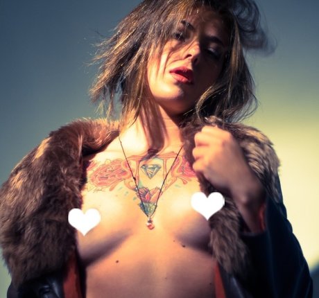 Karen Menegazzo adult model img