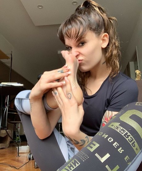 Higharchesmartina star naked img