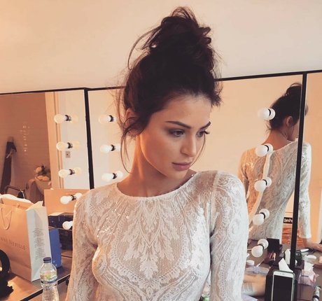 Sandra Dziwiszek erotic star pics