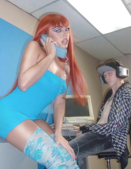 Lourdes Maria nice star pics