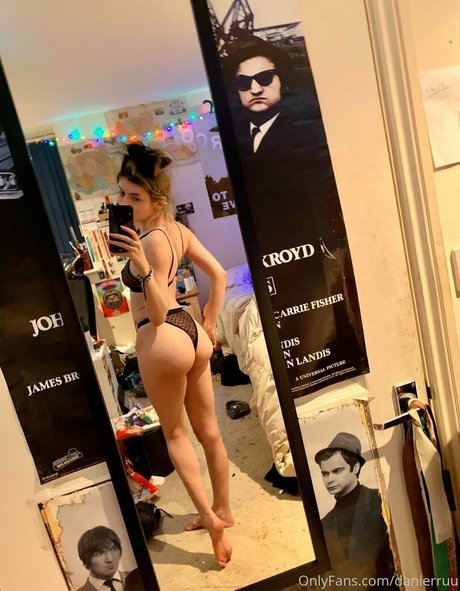 danierruu perfect pornstar image