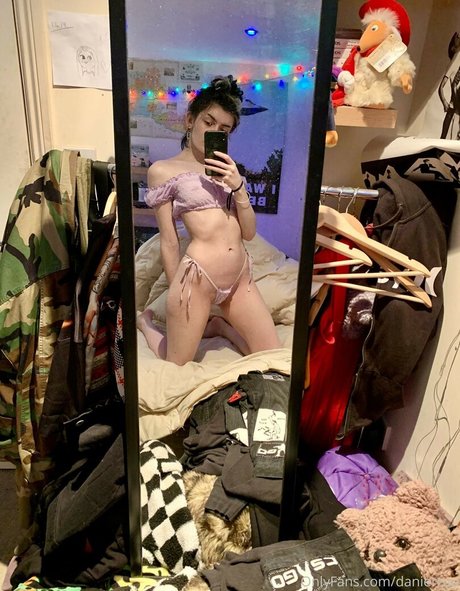 danierruu perfect pornstar picture