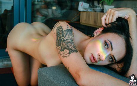 hellbloom exclusive star image