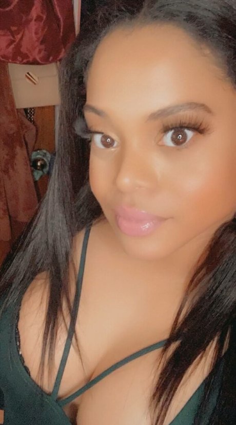 Ts Beauty Monroe pornstar nudes photos