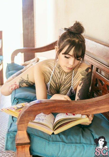 Tinta Nankin pornstar sexy galleries