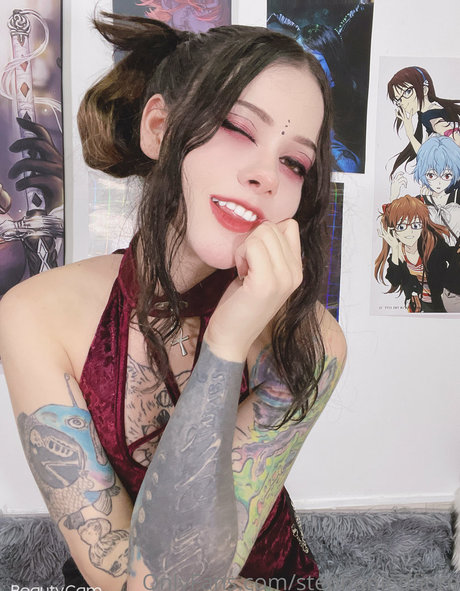 Laura Maya model beautiful pic