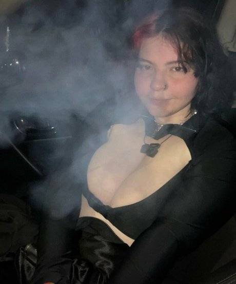 Gigamilk22 adult star picture