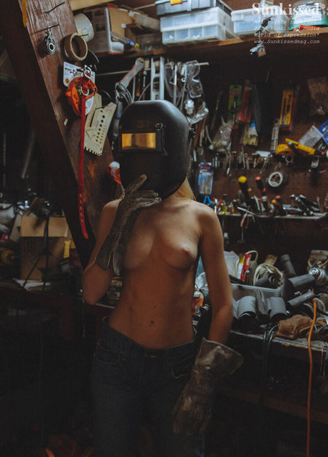 Megan Samperi top star picture