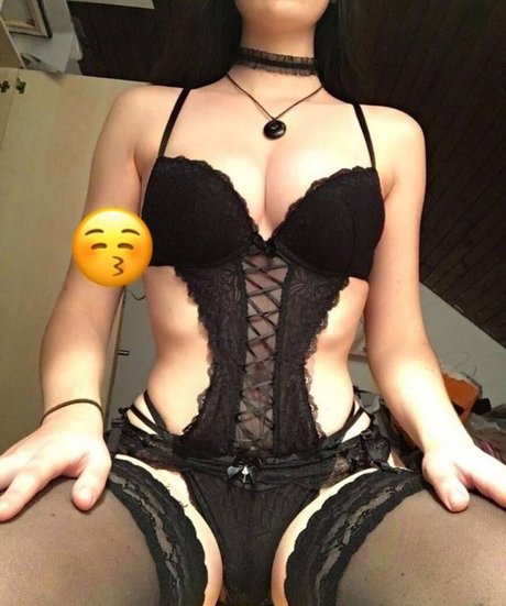 MommyJinxx model naked pics