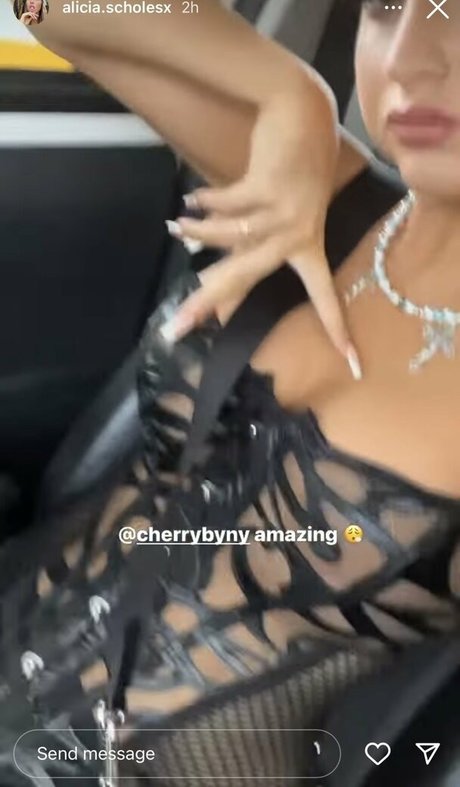 Alicia Scholes pornstar high quality gallery