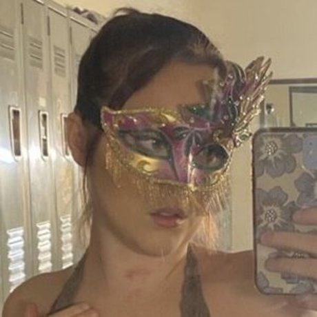 Lyric Kissman star beautiful picture