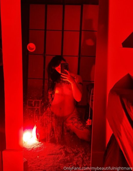 mybeautifulnightmare model naked pics