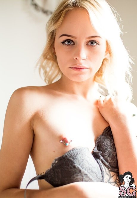 Fayewhyte model nude archive