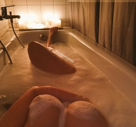 Sunny The Wolfgirl star nudes image