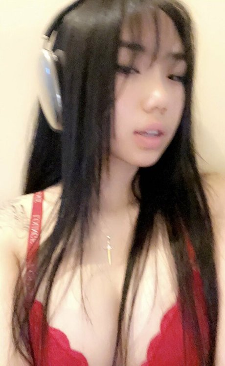 Joyy li beautiful actress gallery