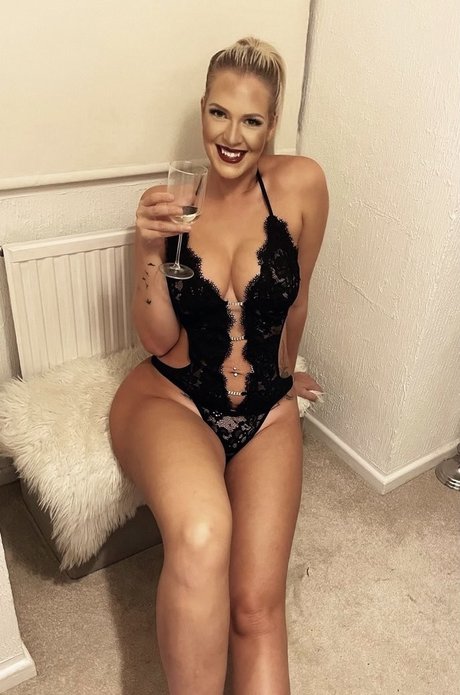 dsummers88 perfect model pic