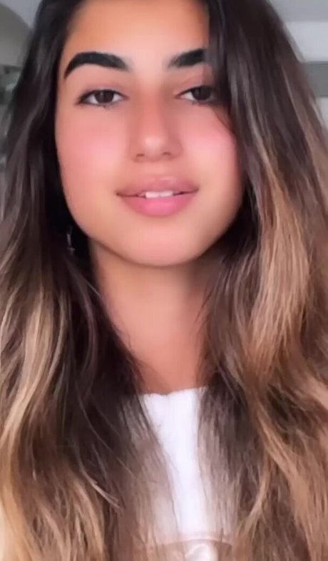 Lia Barlev perfect pornstar pic