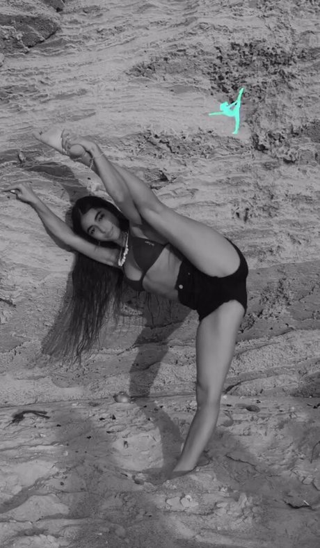 Lia Barlev free star photos