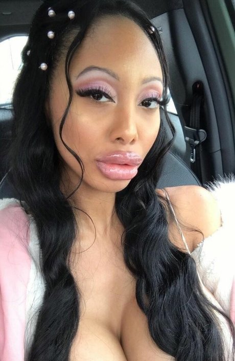 Ruby Sunset adult model photo