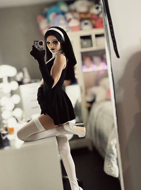 Kylee Carter hd actress archive