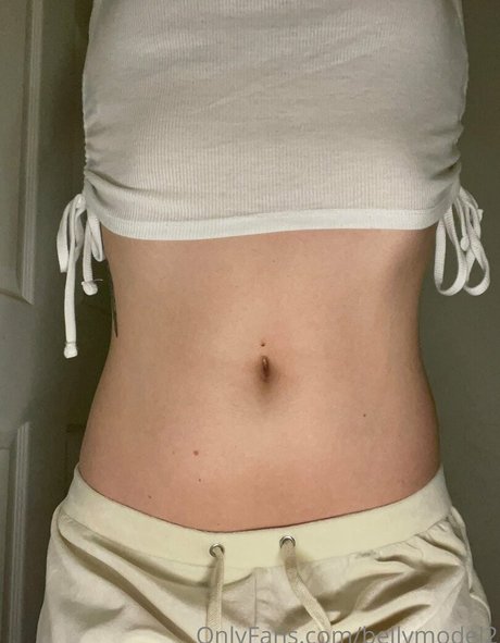 bellymodel2 star free img