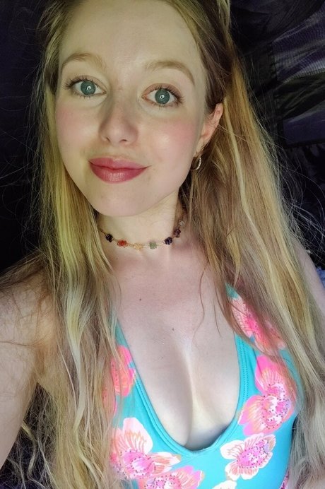 DreamingOfAmelia top star gallery