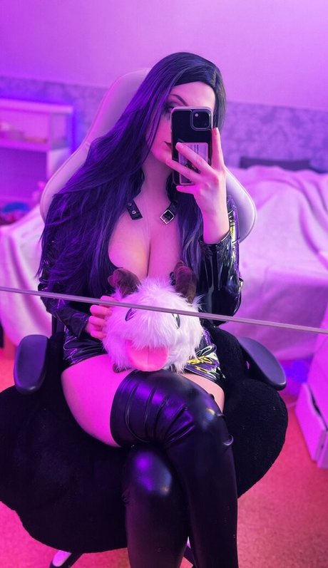 _nineer free actress photos