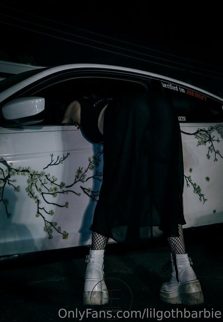 Lilgothbarbie exclusive star gallery