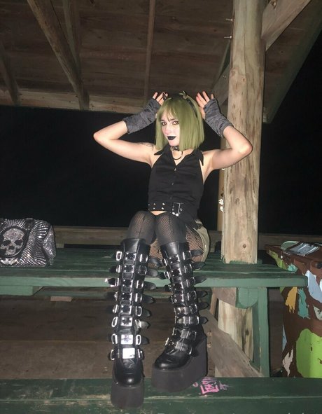 vampviolet art pornstar images