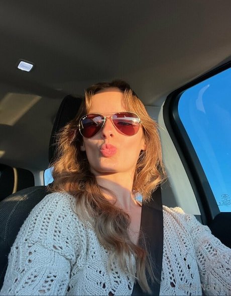 Miss Nature nice pornstar picture