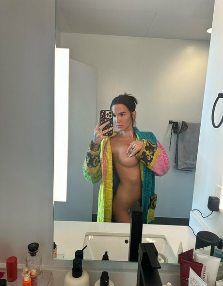 gibneylilah erotic model pictures