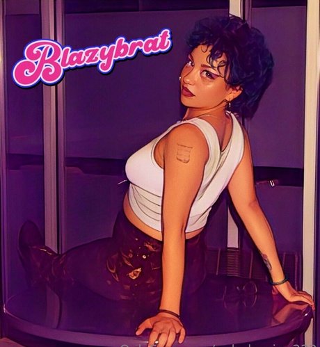 freeblazybrat model adult pic