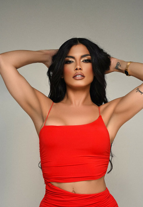 Beatricy Velmont star naked images