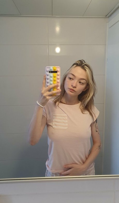 akchoriii perfect actress pic