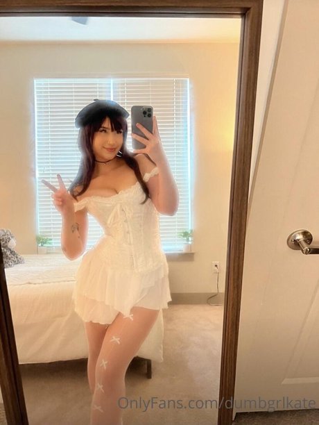 Dumbgrlkate model best pic