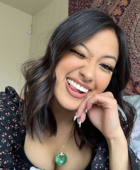 Gabby Hua_ nude star images