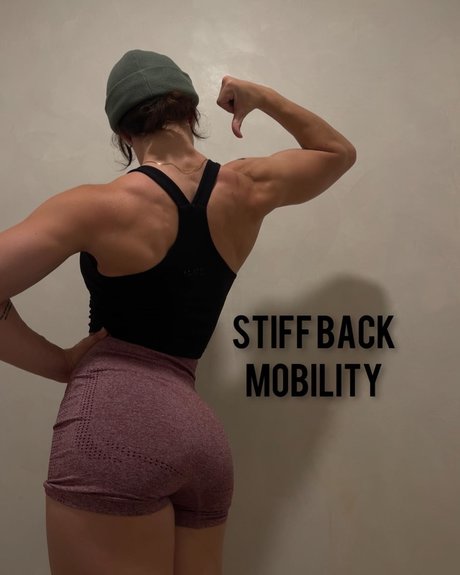 Lean Beef Patty nude model image