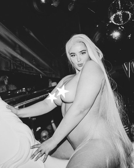 Stefania Ferrario star xxx photo