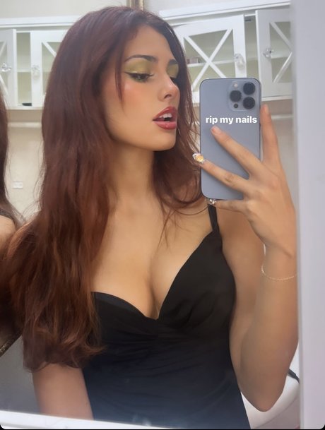 Isabella Ferregur exclusive pornstar images