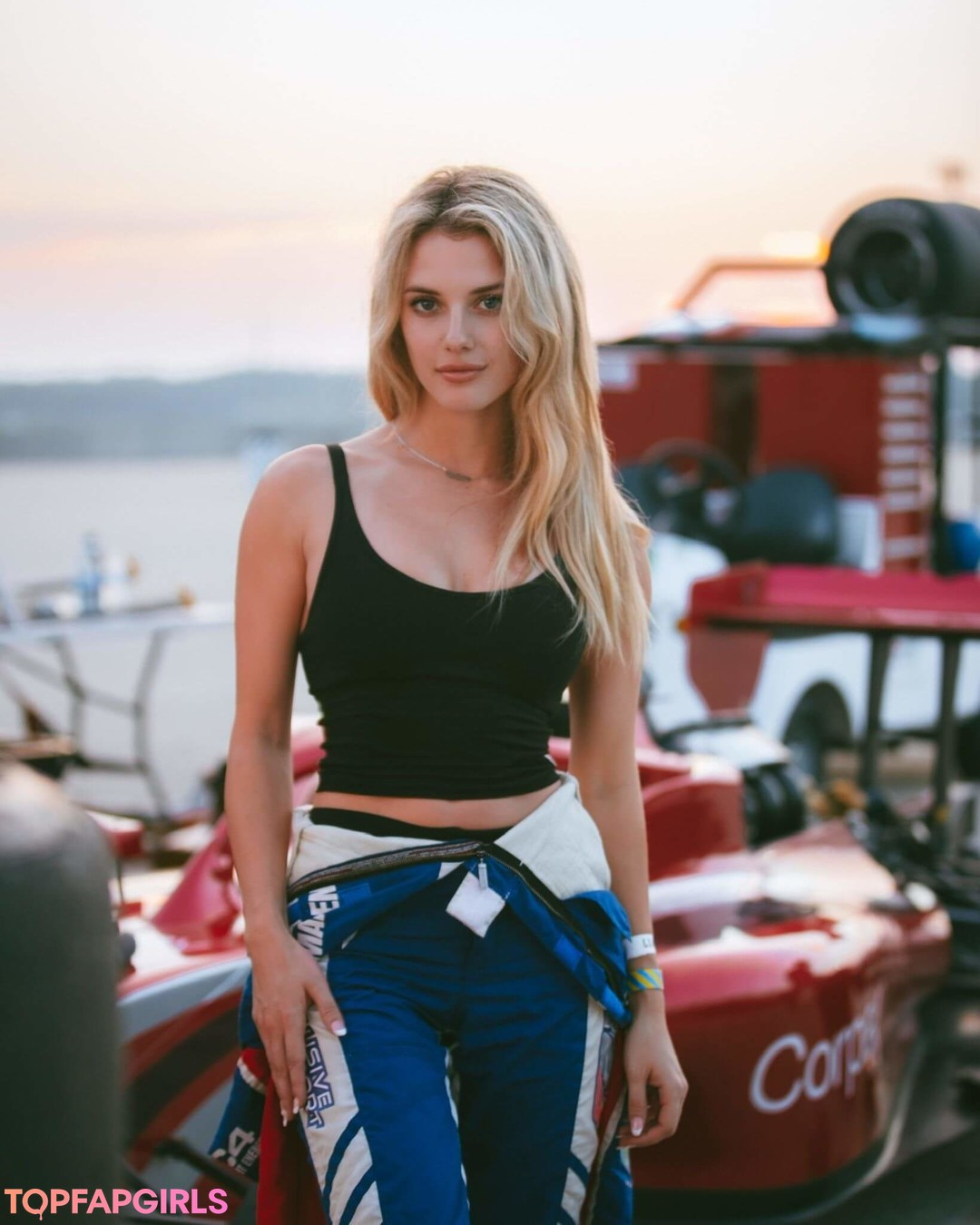 Lindsay Brewer model img