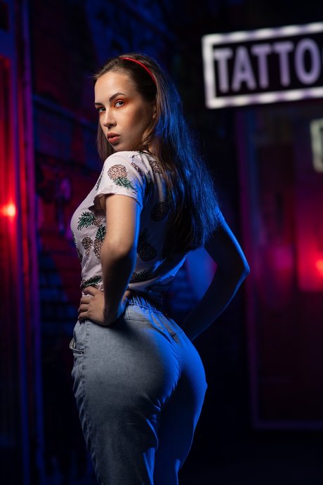 Natasha Roik model high quality picture