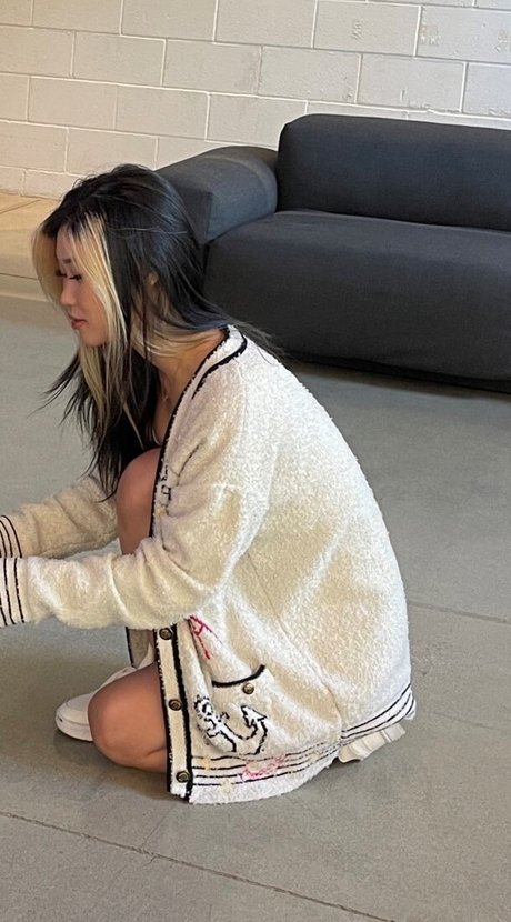 AHRA REI pretty pornstar archive