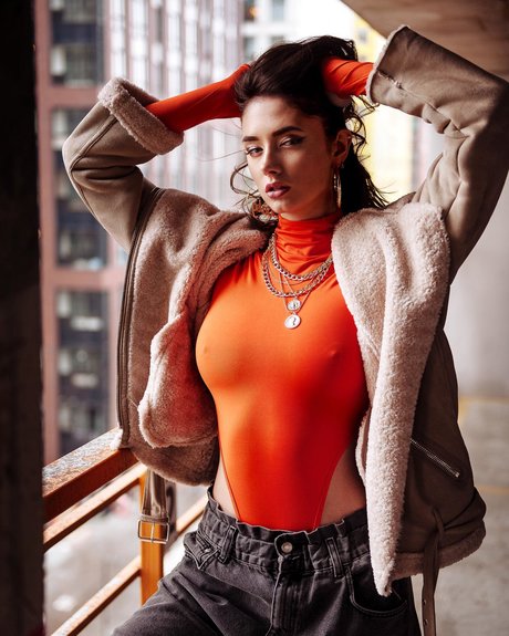 Disha Yudina_ art star galleries