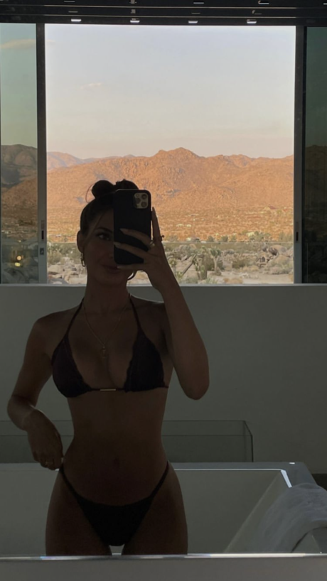 Lexi Brooke Rivera_ hot model picture