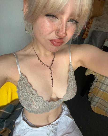 M Ae 3 pornstar top pic