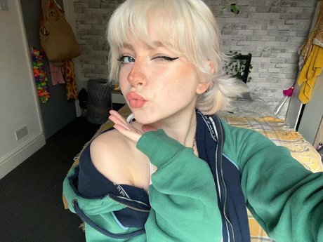 M Ae 3 pornstar hd photos